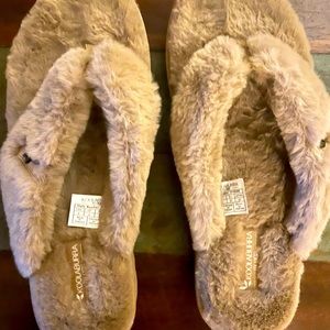 Koolaburra by UGG Slippers, Size 8